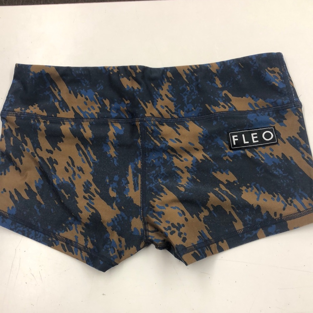 FLEO Navy Blue/Gold Printed Shorties. Size Medium.